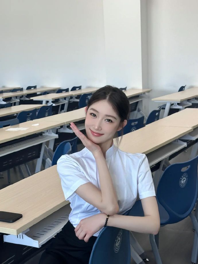 亚洲女同一区二区亚洲女士嘘嘘peehd-视频30分钟高清迅雷下载-水蜜桃影视