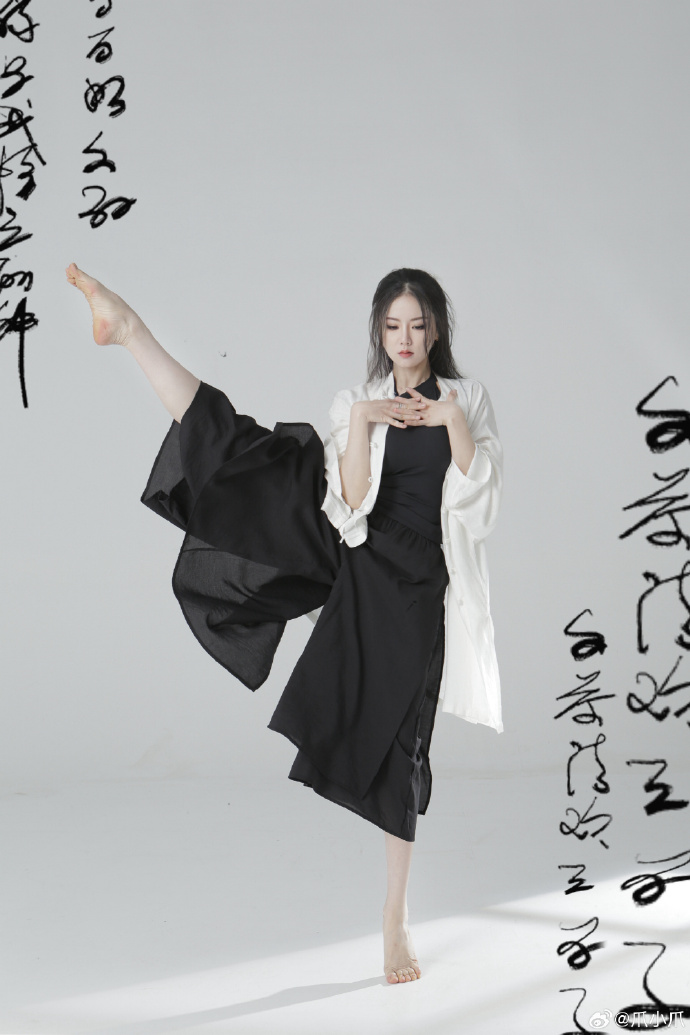 亚洲女同黄色电影网站亚洲女孩露出来奶头挤奶w-2012高清中文版全集-水蜜桃影视