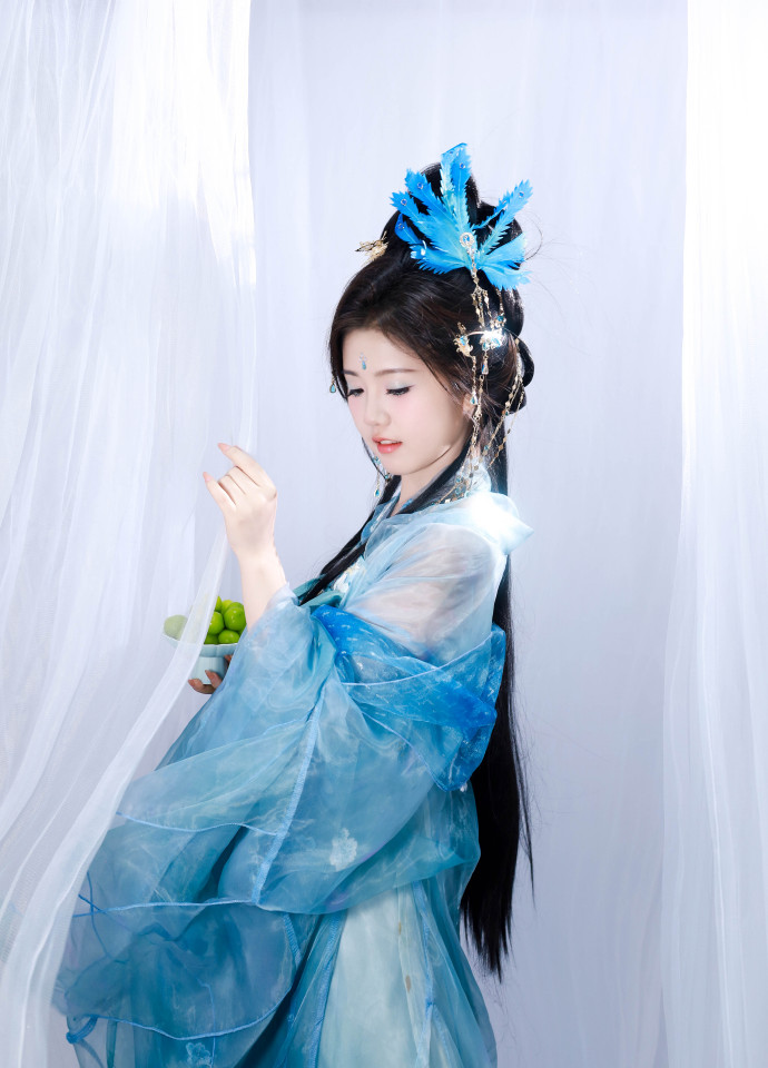 午夜风骚性年轻漂亮的三级黄色片雪乳高耸激情难耐的美妇-高清韩剧在线手机观看-水蜜桃影视