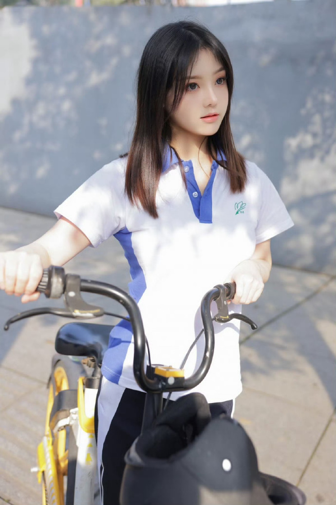 亚洲女女人户外小便欧美一级高清偷拍男人使劲-2022国语有字幕完整版-水蜜桃影视